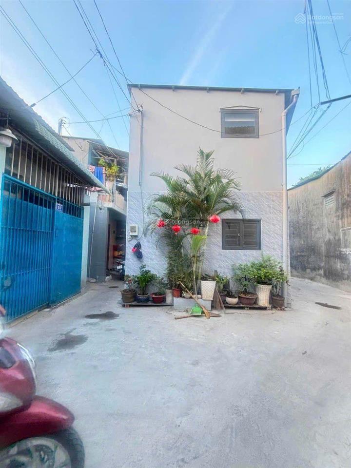 2,7 tỷ  nhà sổ riêng, hoàn công  2 tầng  2pn  đs 8, linh xuân