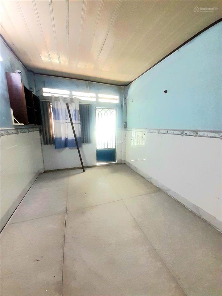 2,05 tỷ  nhà 2 tầng, 38m2  hẻm xe hơi, đường số 6, linh tây