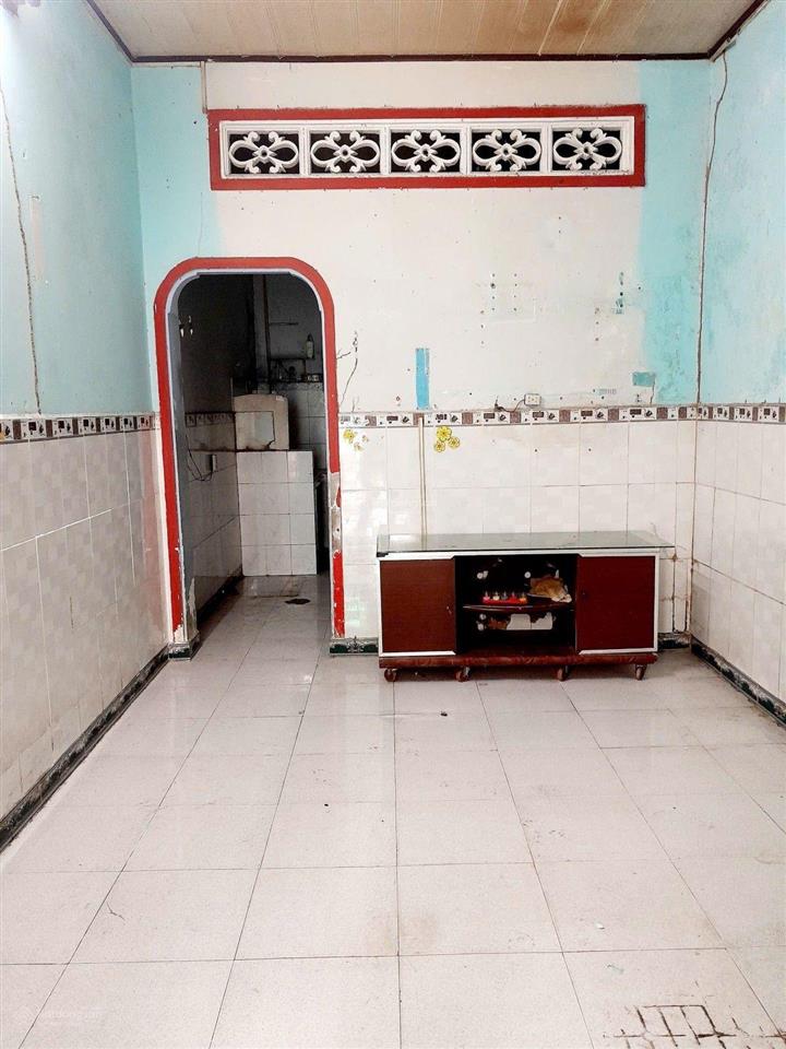 2,05 tỷ  nhà 2 tầng, 38m2  hẻm xe hơi, đường số 6, linh tây
