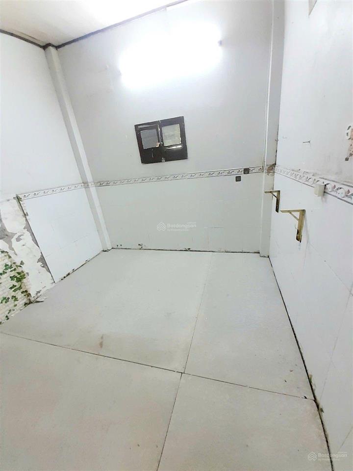 2,05 tỷ  nhà 2 tầng, 38m2  hẻm xe hơi, đường số 6, linh tây
