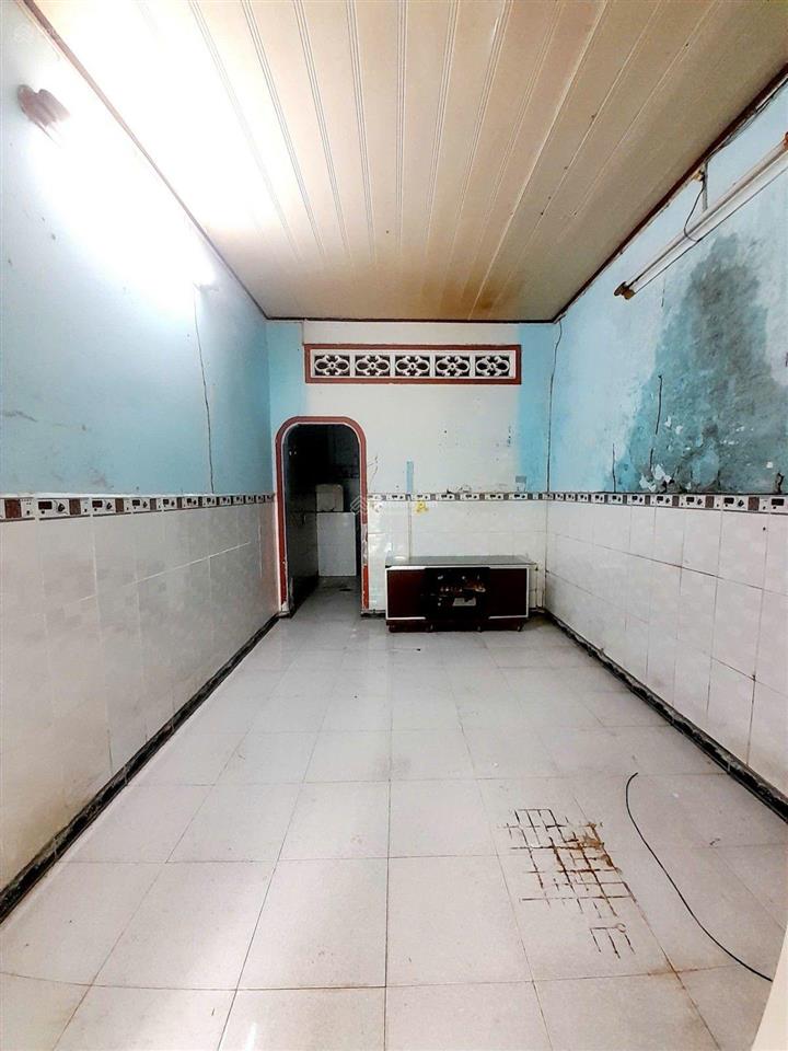 2,05 tỷ  nhà 2 tầng, 38m2  hẻm xe hơi, đường số 6, linh tây