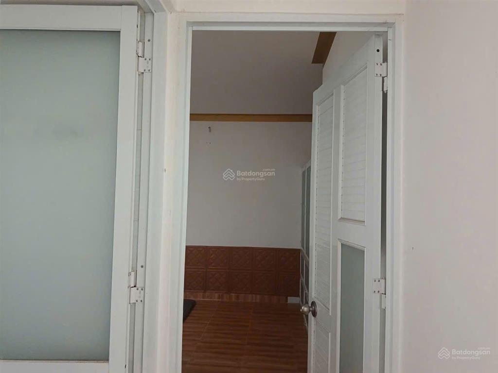 Cho thuê nhà 60m2  hẻm xe hơi  ql1k, linh xuân