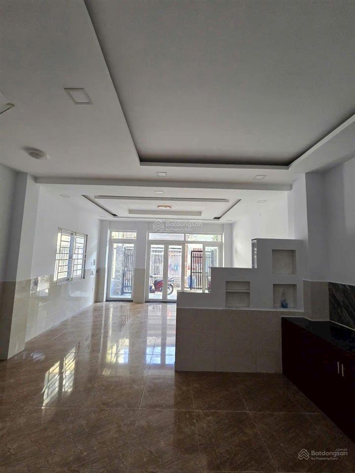6,15 tỷ  nhà đường số 9 linh xuân  3 tầng đẹp lộng lẫy, sổ hồng hoàn công đầy đủ