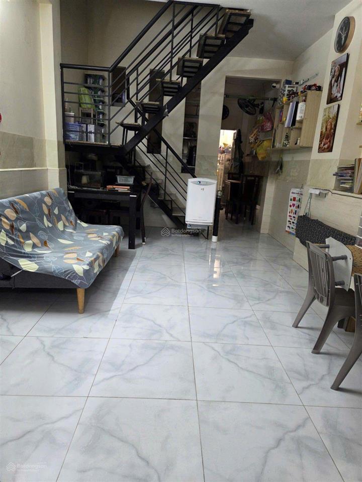 1,95 tỷ  nhà 2 tầng, 2pn  nhận ở ngay, đ.s 41  hiệp bình