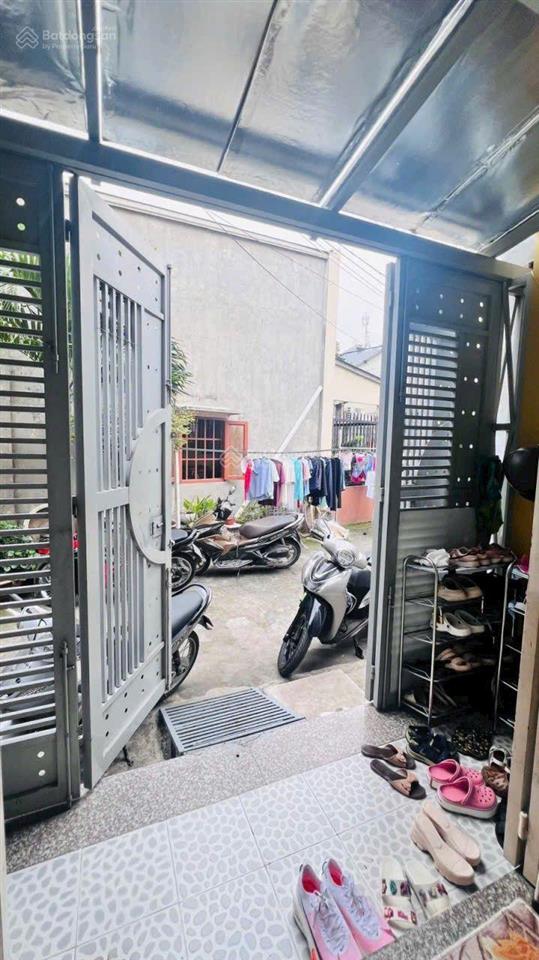 4,5 tỷ  nhà 2 tầng  đường tô vĩnh diện, linh chiểu, thủ đức.