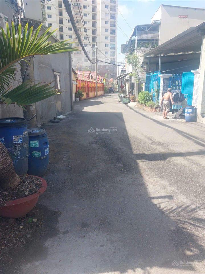 4,2 tỷ  nhà c4, 2pn  60m2, ngay mt phạm văn đồng, linh trung