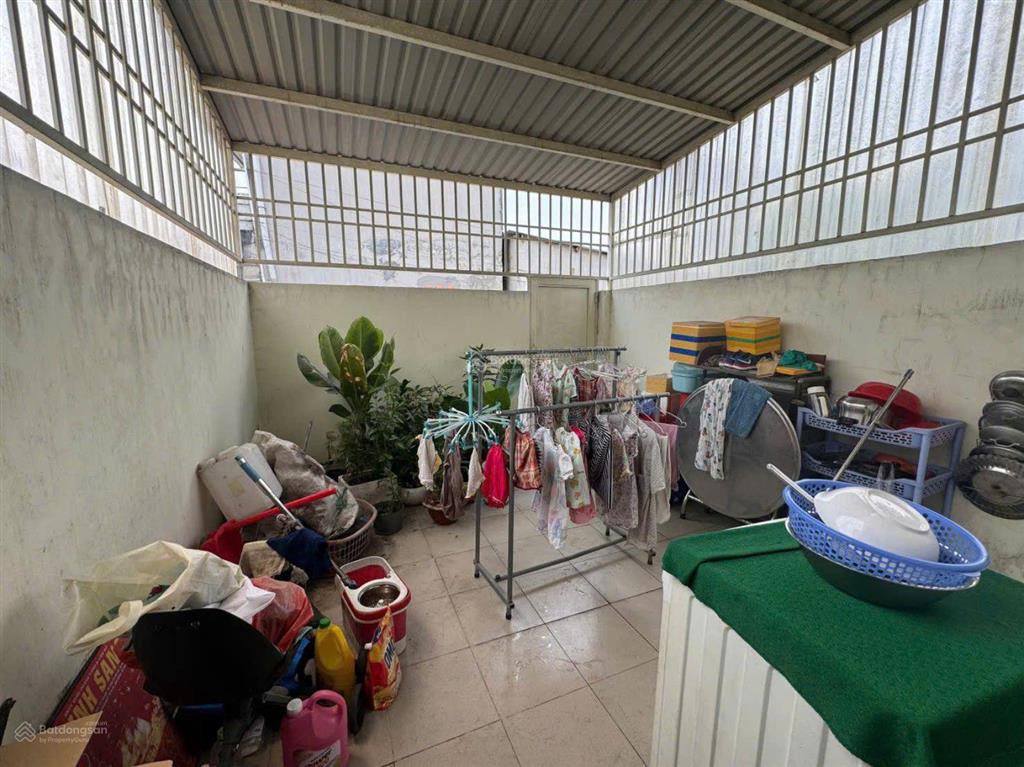 Bán nhà 4 tầng, 3pn  104m2 đất  nhà 2 mặt tiền, hẻm xe hơi  ngay kdc êm đềm, đs 6, linh xuân