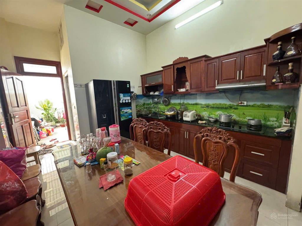 Bán nhà 4 tầng, 3pn  104m2 đất  nhà 2 mặt tiền, hẻm xe hơi  ngay kdc êm đềm, đs 6, linh xuân