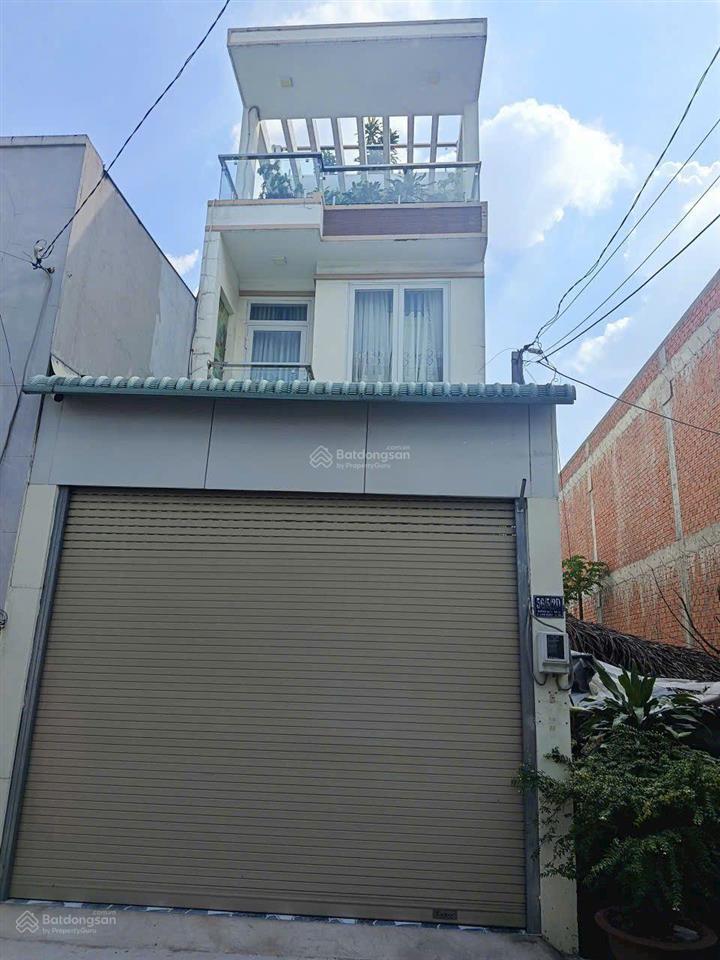Bán nhà 4 tầng, 3pn  104m2 đất  nhà 2 mặt tiền, hẻm xe hơi  ngay kdc êm đềm, đs 6, linh xuân