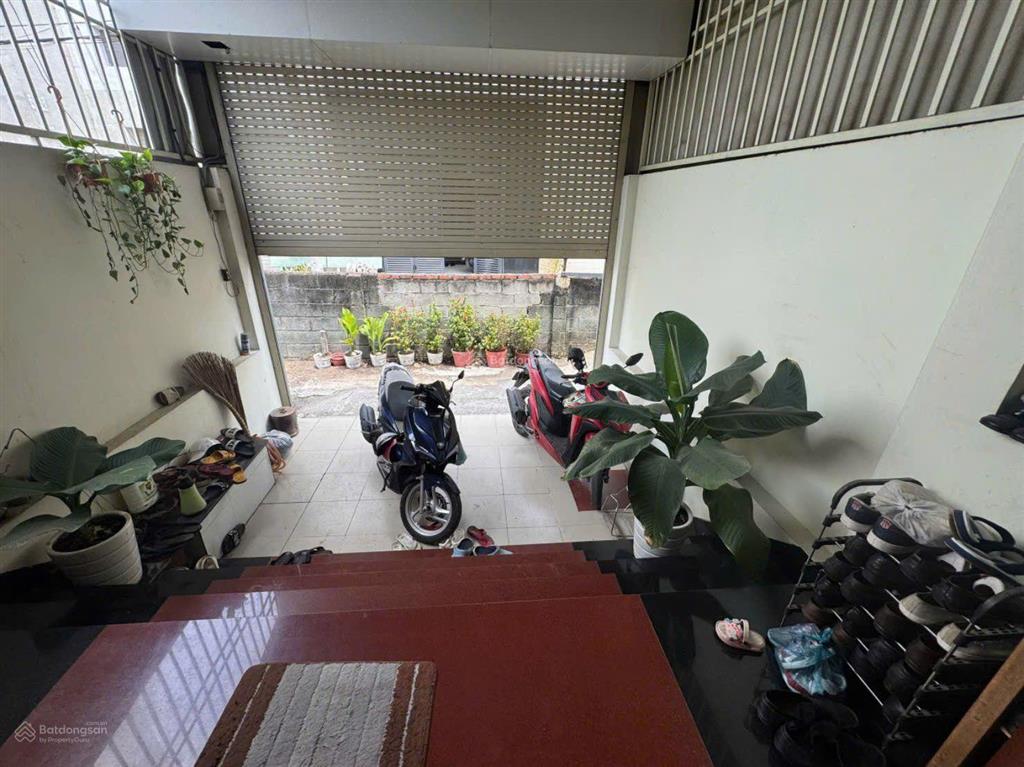 Bán nhà 4 tầng, 3pn  104m2 đất  nhà 2 mặt tiền, hẻm xe hơi  ngay kdc êm đềm, đs 6, linh xuân