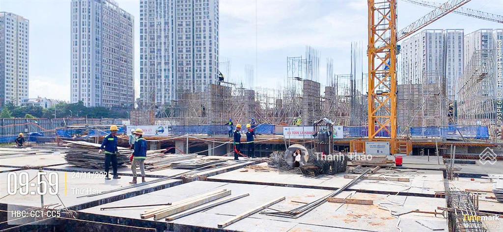 Bán gấp 3pn the privé dt 98.5m2 giá 11.685tỷ có thuế vat và pbt tầng cao view đẹp  có metro đi qua