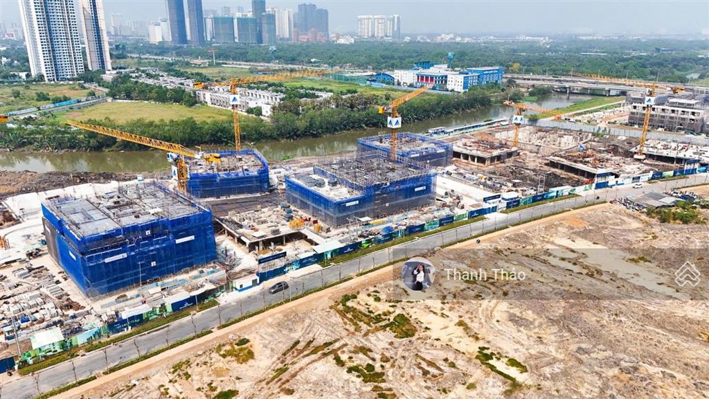 Bán gấp 2pn 72m2 tháp 11 hướng đông tầng 15 giá 8.6 tỷ gồm vat và phí bảo trì view sông giá cạnh tranh