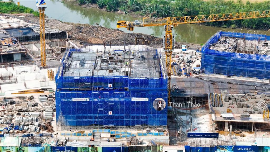 Bán gấp 2pn 72m2 tháp 11 hướng đông tầng 15 giá 8.6 tỷ gồm vat và phí bảo trì view sông giá cạnh tranh
