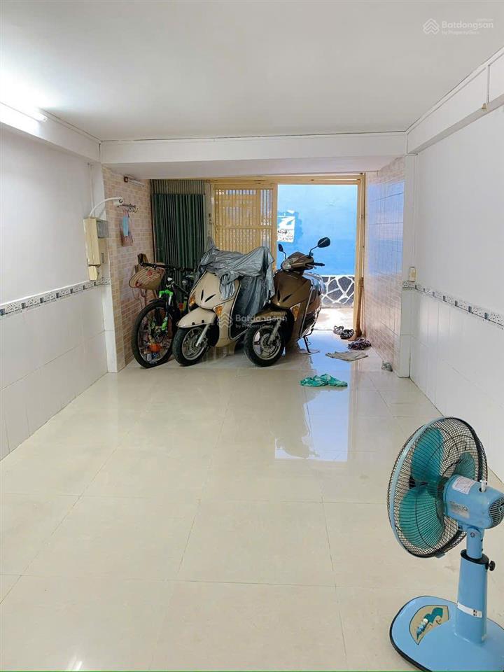 Nhà cho thuê chính chủ, đường 49 hiệp bình, giá điện + nước theo nhà cung cấp.