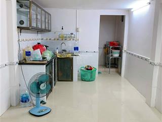 Nhà cho thuê chính chủ, đường 49 hiệp bình, giá điện + nước theo nhà cung cấp.
