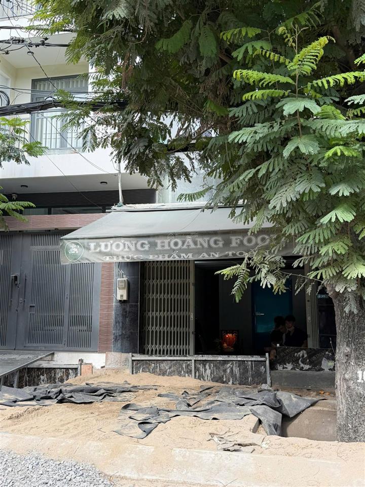 Bán nhà mặt tiền đường đặng thuỳ trâm, cấp 4, 17 tỷ, 84m2, hướng đông, đường rộng 30m