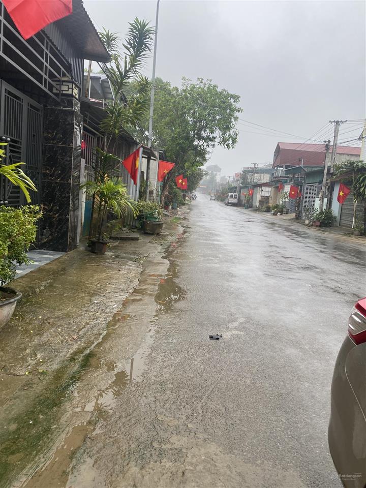 Bán lô đất mặt đường kinh doanh, trục chính lê thần tông, tt sao vàng. diện tích 132m2, giá 1,4 tỷ