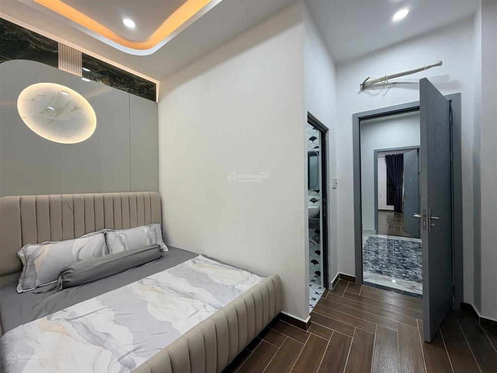 Chủ gấp bán, nhà mặt tiền kinh doanh nguyễn tư giản, 6 tầng, thang máy, tặng nội thất.