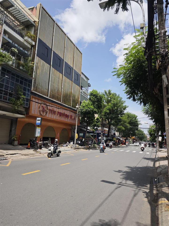 Nhà mặt tiền nguyễn hồng đào, khu bàu cát, tân bình. ngang 8m, kinh doanh đỉnh.