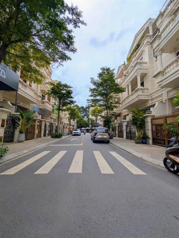 Căn góc cityland park hills  ngay lotte mart  thang máy  vị trí đẹp