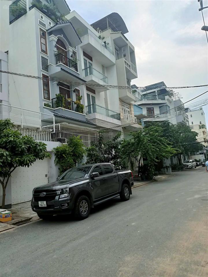 Biệt thự căn góc đường lớn, 22*28m, 624m2 thổ cư, 40 tỷ