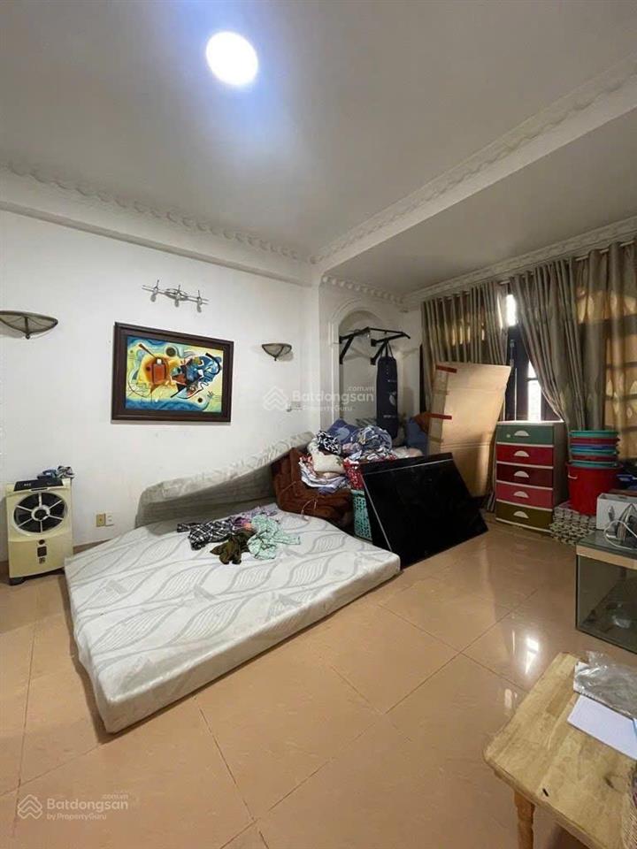 Nhà 3 tầng mt huỳnh tấn phát quận 7. 6*24 nhỉnh 20 tỷ.