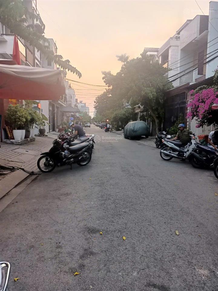 Nhà mặt tiền đường số tân quy quận 7. dt 5,5*21m chỉ 16 tỷ