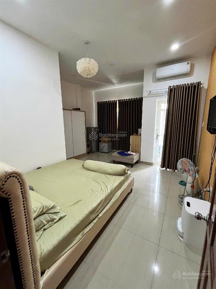 Chdv 4 tầng, đường phú thuận quận 7. dt 8*25m, 36p tn ~ 100 tr. 16,5 tỷ