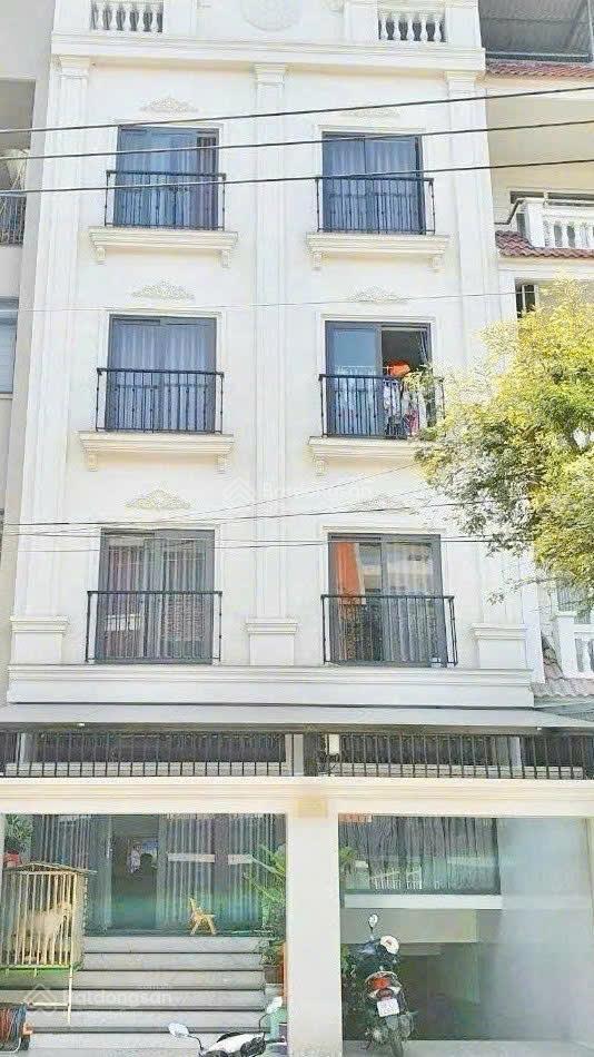 Tòa nhà chdv cao tầng mt lê thị chợ quận 7. 7*20 hơn 24 t.ỷ.
