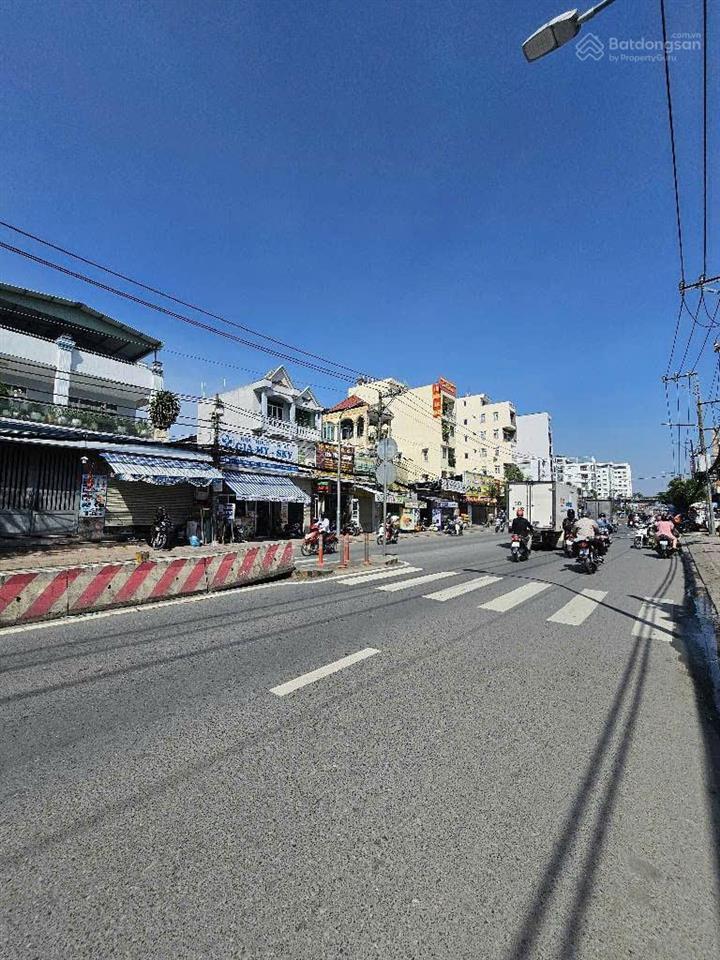 Nhà 3 tầng mặt tiền đường huỳnh tấn phát, 5*27 , 135 m2 thổ cư chỉ hơn 12 tỷ.