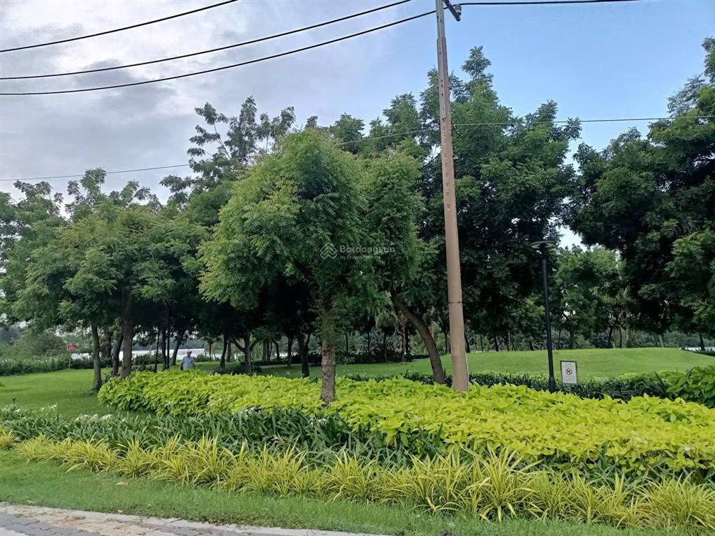 Biệt thự sân vườn mặt tiền đường đô đốc tuyết, pmh quận 7. 12*18, 80 tỷ.