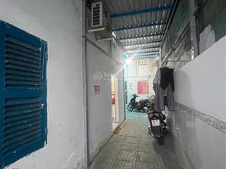 Dãy trọ 2 tầng hẻm 270 huỳnh tấn phát, tân thuận. 7,7*30, 11,5 tỷ.