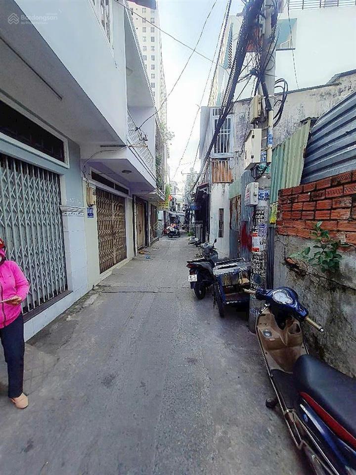 Dãy trọ 2 tầng hẻm 270 huỳnh tấn phát, tân thuận. 7,7*30, 11,5 tỷ.