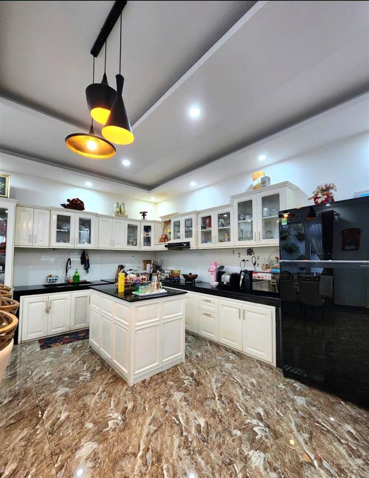 Biệt thự góc 2 mặt tiền nguyễn trung trực, p.4 đà lạt