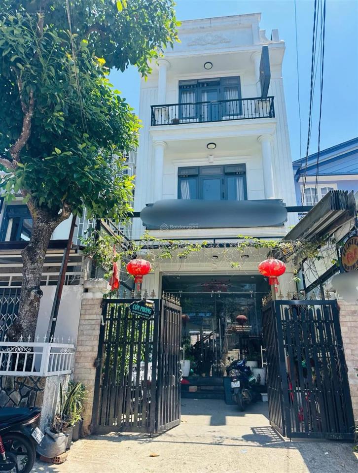 Giảm ngay 4tỷ  cần bán khách sạn mặt tiền đường nhựa an dương vương, p.2, tp đà lạt