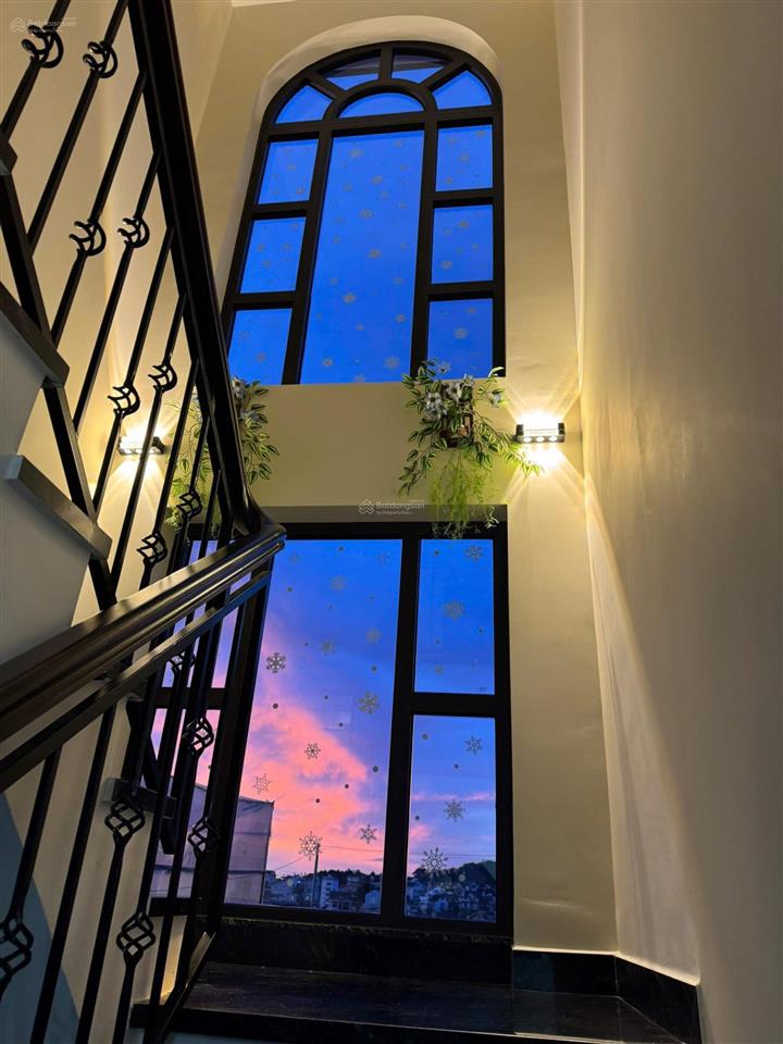 Villa sân vườn p8 đà lạt  full nội thất không gian nghỉ dưỡng đẳng cấp