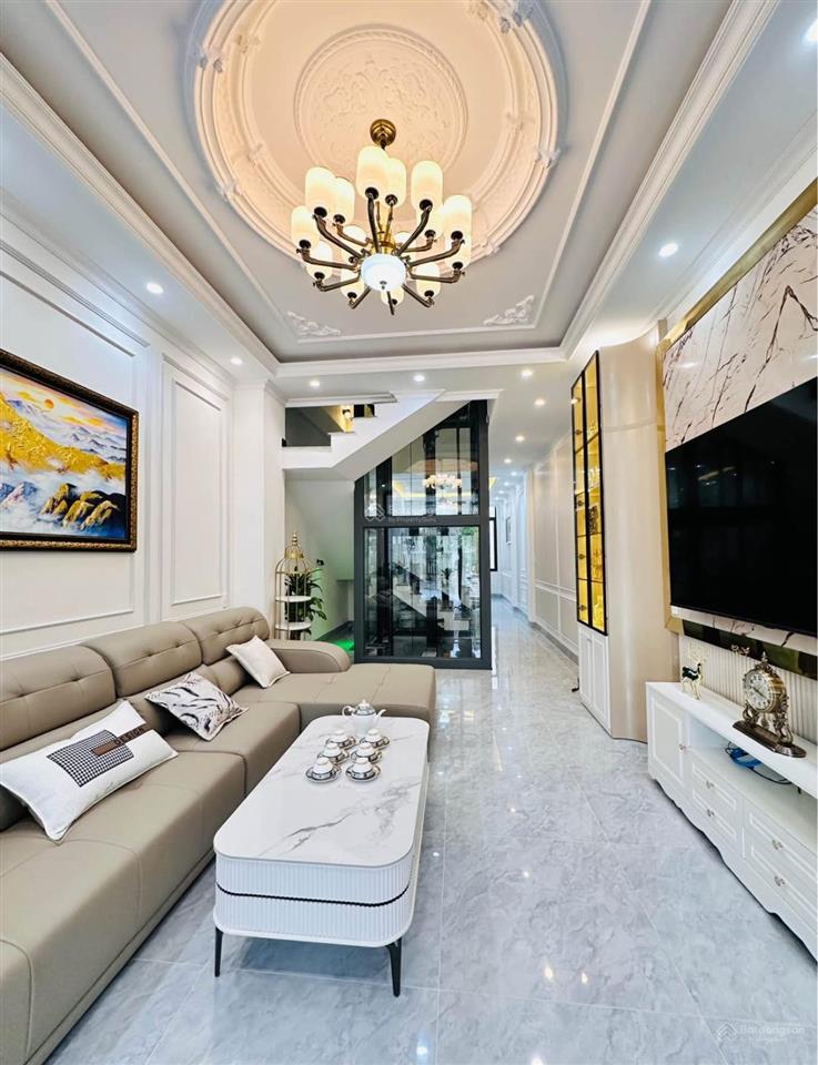 Bán nhà 92m2 tại mai hoa thôn, 13.6 tỷ, có thang máy