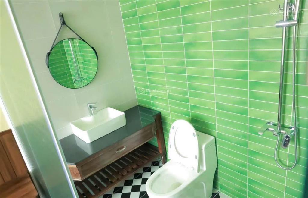 Bán khách sạn mới xây đuờng lê hồng phong, p4, đà lạt