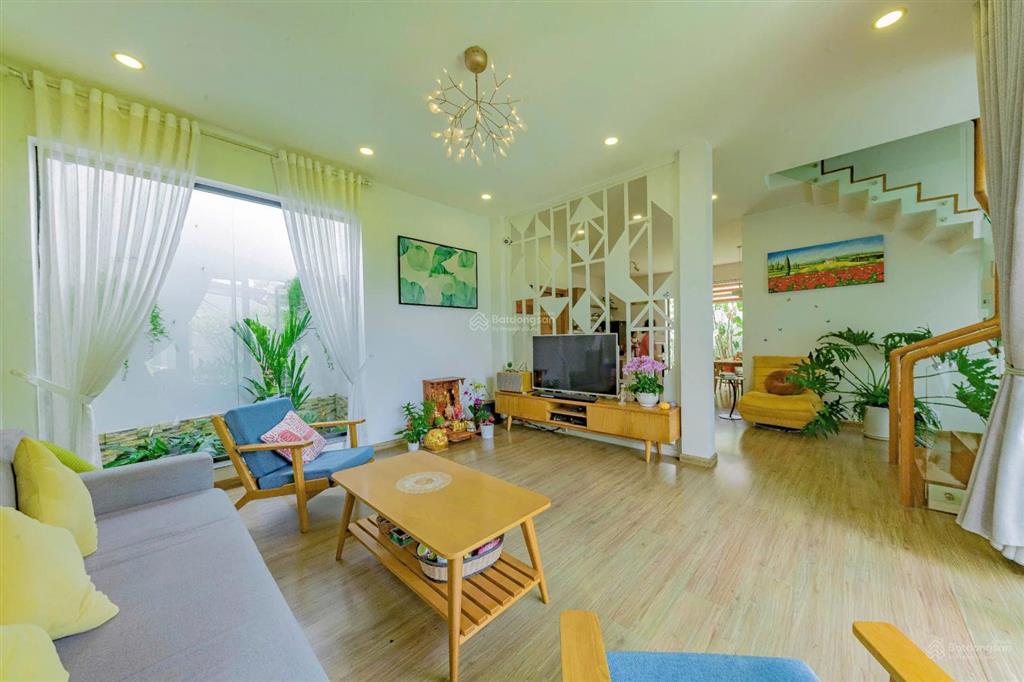Cần bán biệt thự sân vườn mặt tiền cổ loa, trung tâm đà lạt