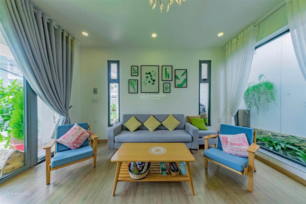 Cần bán biệt thự sân vườn mặt tiền cổ loa, trung tâm đà lạt