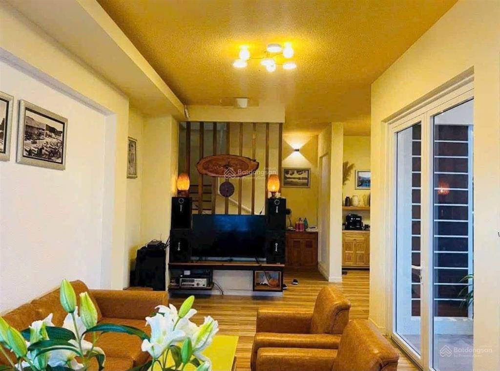 Nhà sân vườn nguyễn trung trực  trung tâm đà lạt