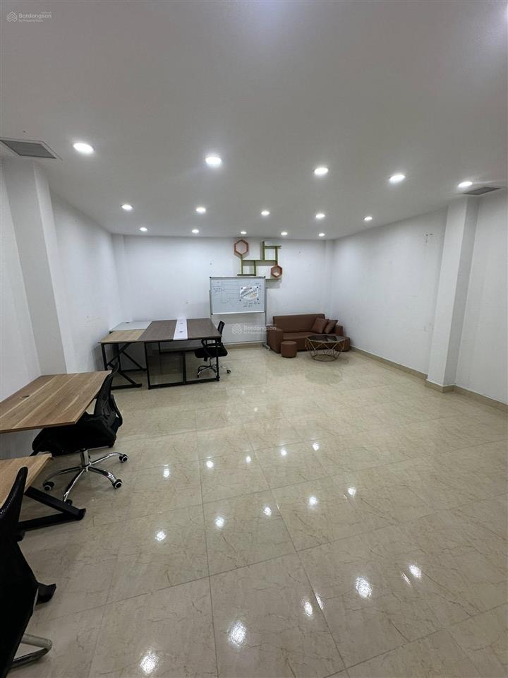 Cơ hội vàng! toà văn phòng pl phố trung kính, 81m2 x7 tầng,mt 5.1m,vỉa hè,ôtô tránh,kinh doanh tốt