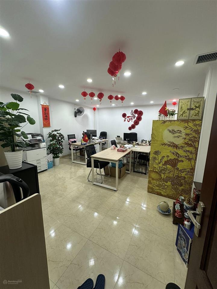 Cơ hội vàng! toà văn phòng pl phố trung kính, 81m2 x7 tầng,mt 5.1m,vỉa hè,ôtô tránh,kinh doanh tốt