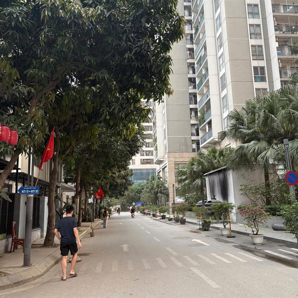 Kịch độc! biệt thự phố vip nguyễn tuân, 107m2 x 6 tầng, mt 20m, lô góc, ôtô tránh, kinh doanh đỉnh