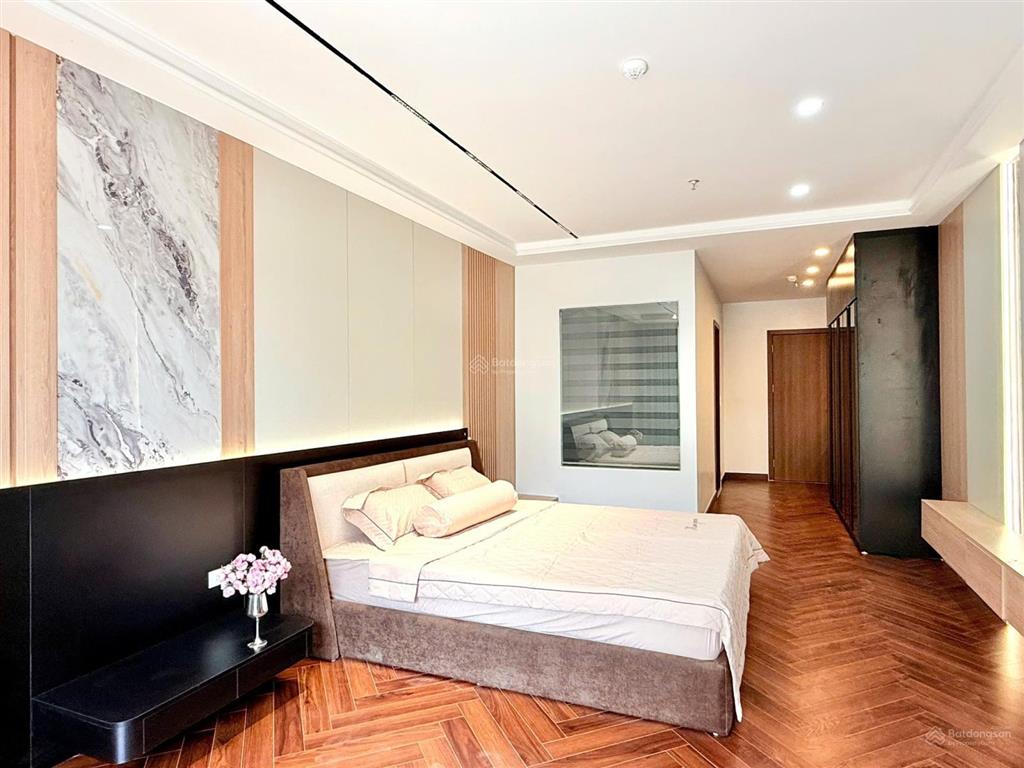 Hạ chào 3.8 tỷ! phân lô hoàng ngân, 90m2 * 6 tầng, mt 4.4m, lô góc, ô tô tránh, kinh doanh đỉnh cao