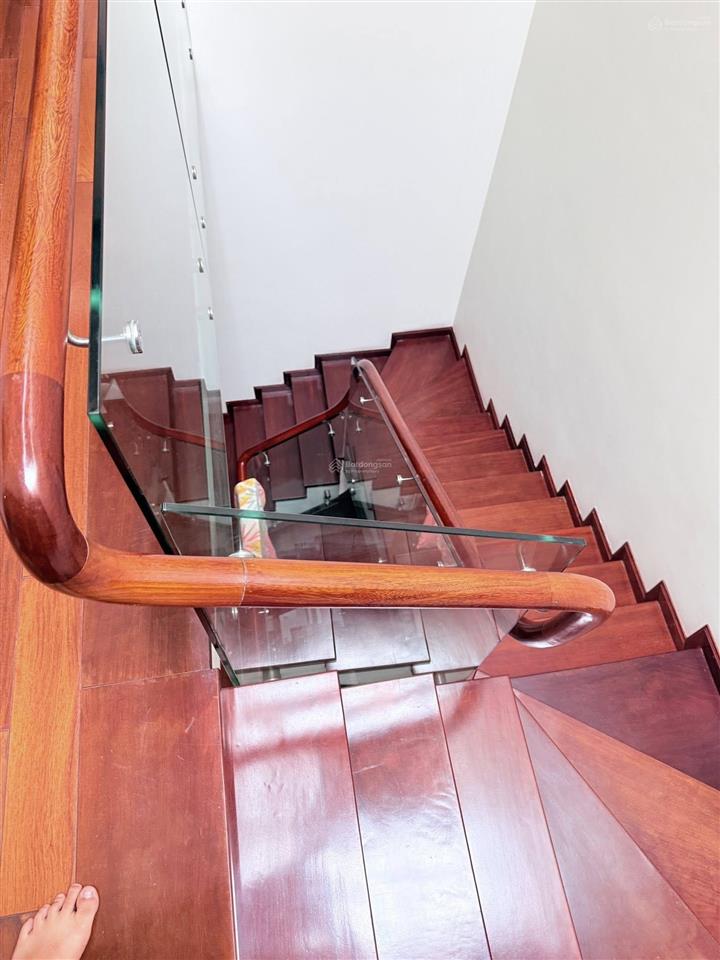 Giảm sốc! phân lô nguyễn chí thanh, 83m2 x6 tầng, mt 5.2m, vỉa hè, 3 ôtô tránh, kinh doanh bất chấp