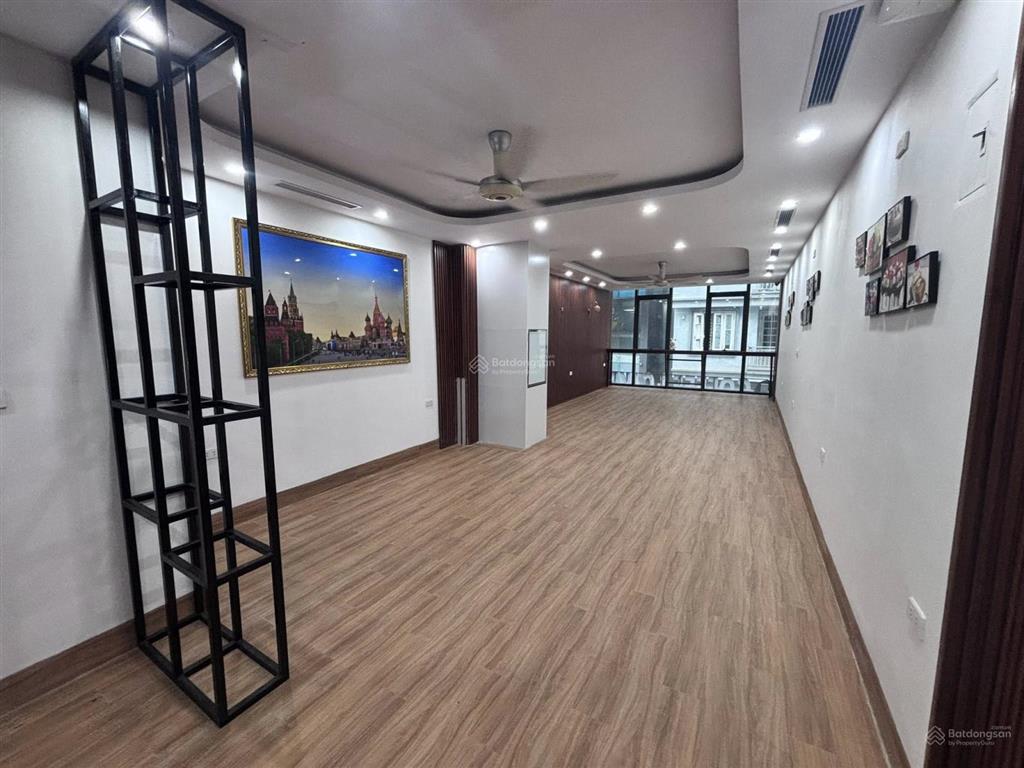 Kịch độc! toà văn phòng phố nguyễn chánh,60m2 x8 tầng, mt 4.5m, ôtô tránh,vỉa hè,kinh doanh sầm uất