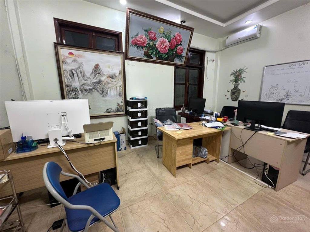 Hàng hiếm! mặt phố vip trung kính, 99m2 x5 tầng, mt 5m, vỉa hè rộng, kinh doanh sầm uất, dt ổn định