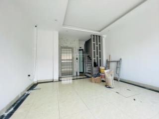 Bán nhà phố định công hạ, gara ôtô, mới xây, thang máy 45m 6 tầng chỉ từ 8.6 tỷ.