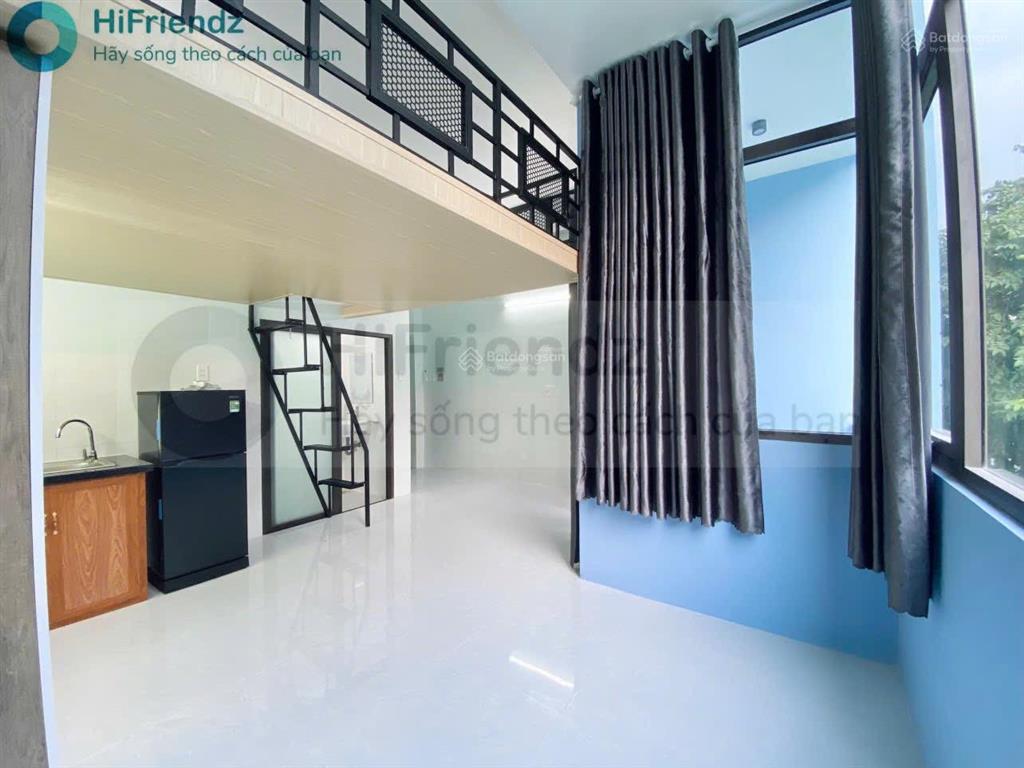 Phòng có gác + ban công rộng rãi, thoáng mát, ở là thích